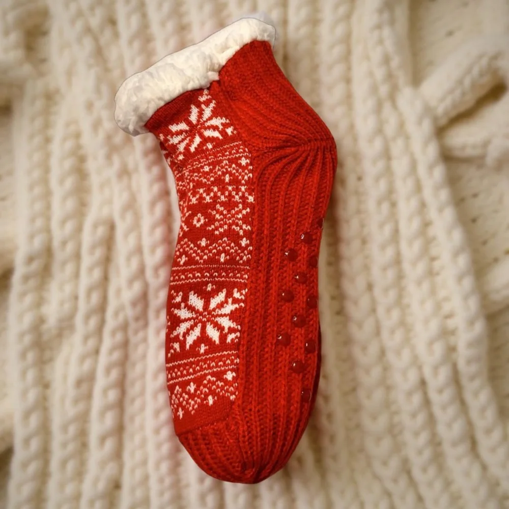 Christmas Socks Cozy Knit Slipper Socks Snowflake Pattern non slip NWT